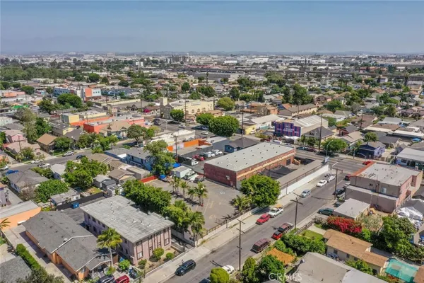 $1,600,000 | 1437 East 61st Street, Los Angeles, CA 90001