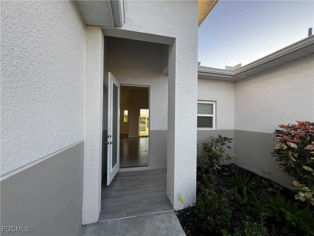 4219 27th Street Southwest Lehigh Acres, FL 33976 - Photo 2 of 15