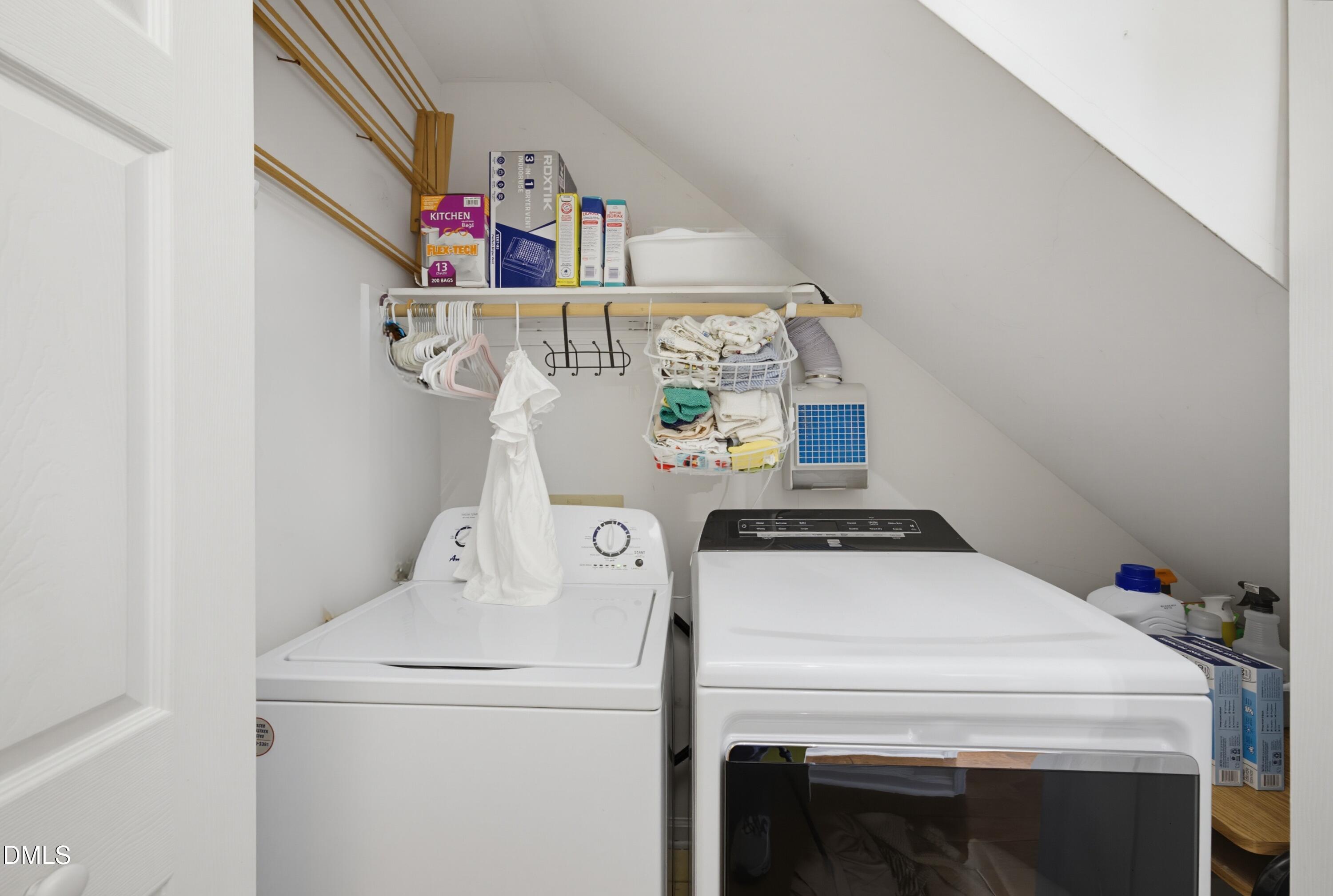 126 Wythe Circle Raleigh, NC 27615 - Photo 29 of 44 Laundry