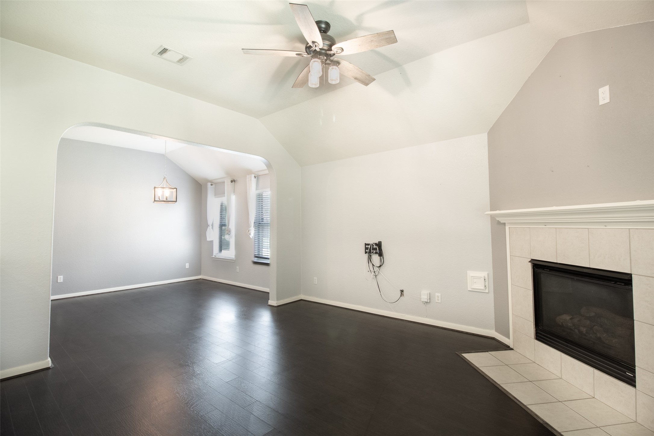303 Burris Park Drive Spring, TX 77373 - Photo 8 of 45 living area