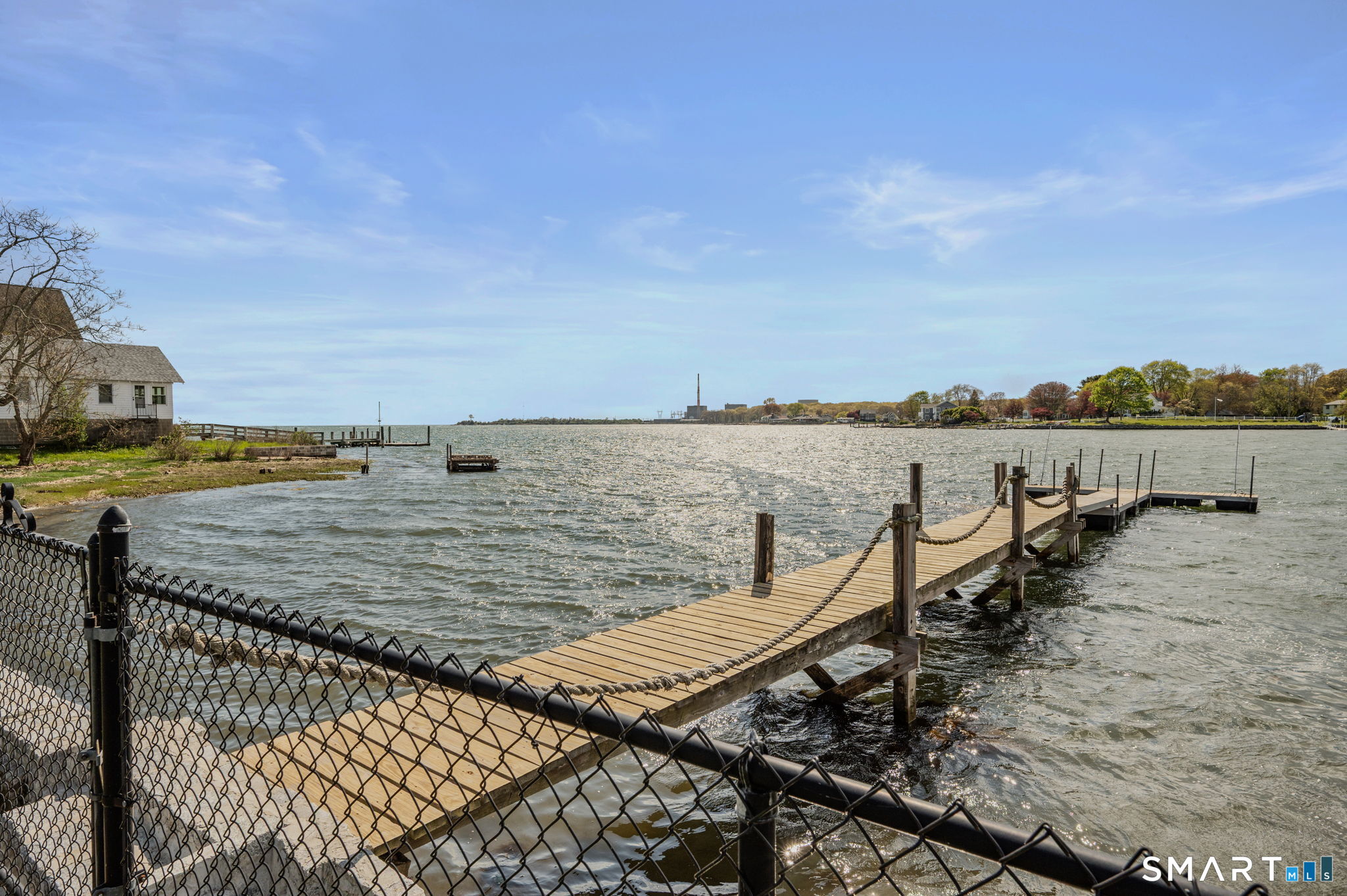 224 Shore Road Waterford, CT 06385 - Photo 33 of 40