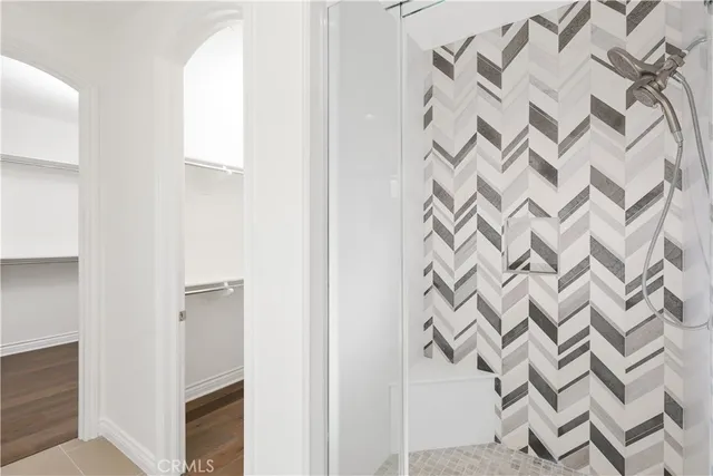 a view of an empty walk in closet