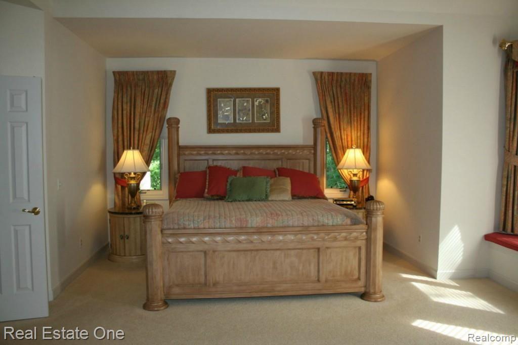 7811 Fieldstone Ridge Clarkston, MI 48348 - Photo 33 of 51 IMG_1626.jpg