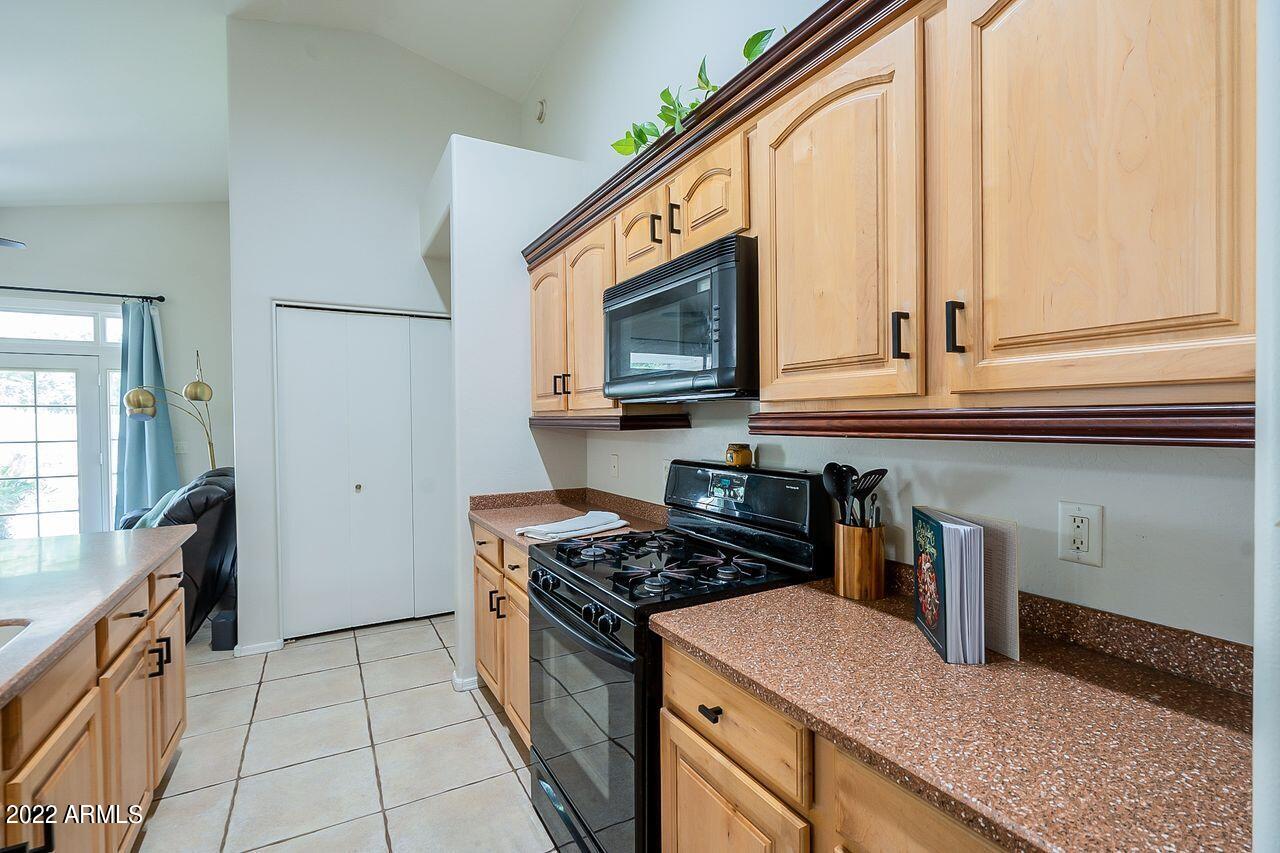 4110 West Vineyard Road Phoenix, AZ 85041 - Photo 19 of 39 Gallery Image 19