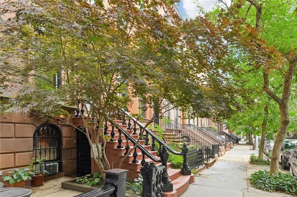 146 St James Place Brooklyn, NY 11238 - Photo 2 of 10 a picture of street view