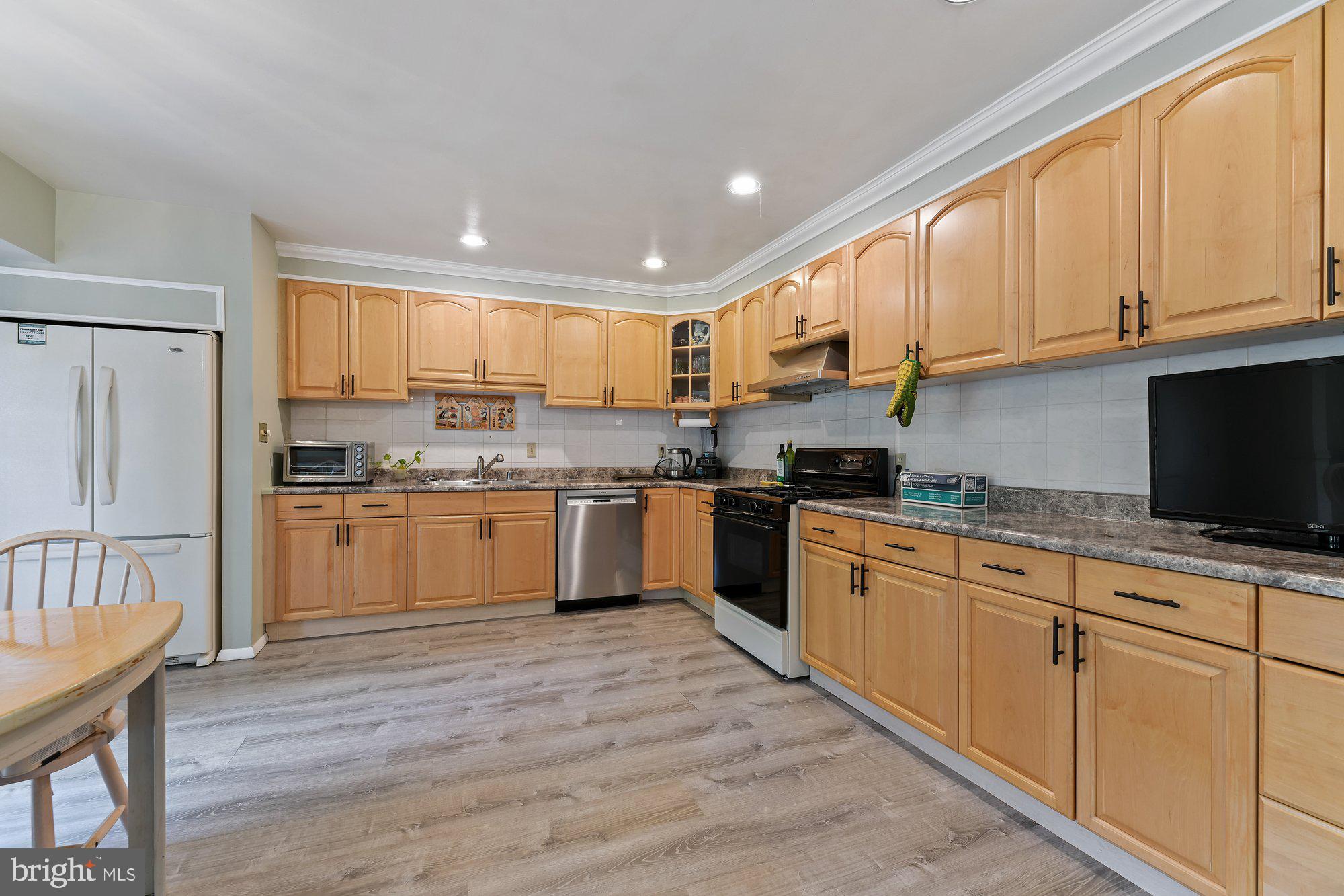 7915 Stevenson Road Baltimore, MD 21208 - Photo 12 of 39 Gallery Image 12