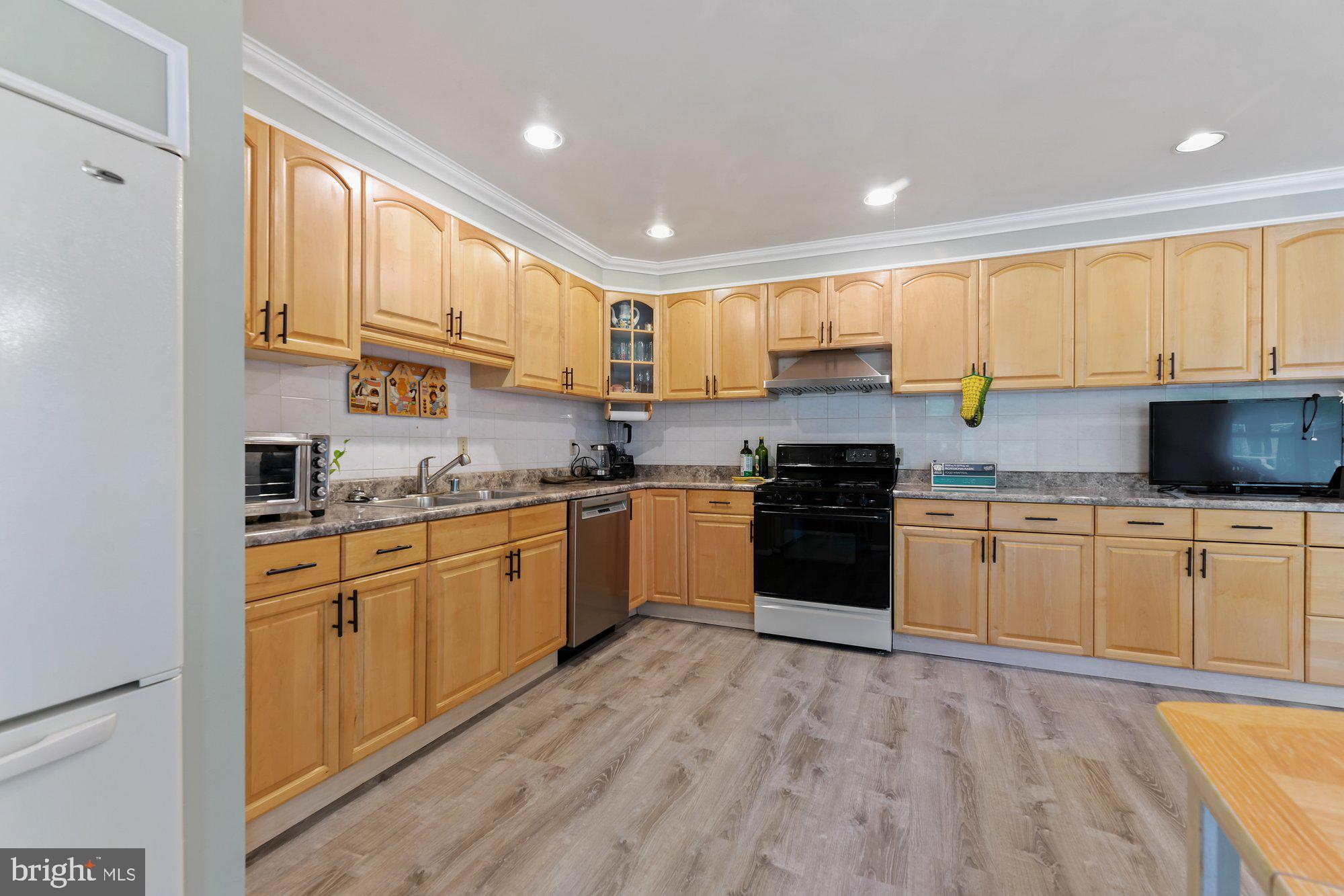 7915 Stevenson Road Baltimore, MD 21208 - Photo 13 of 39 Gallery Image 13