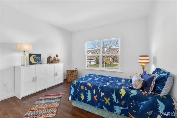 $469,400 | 952 Meramec Grove Drive, Ballwin, MO 63021