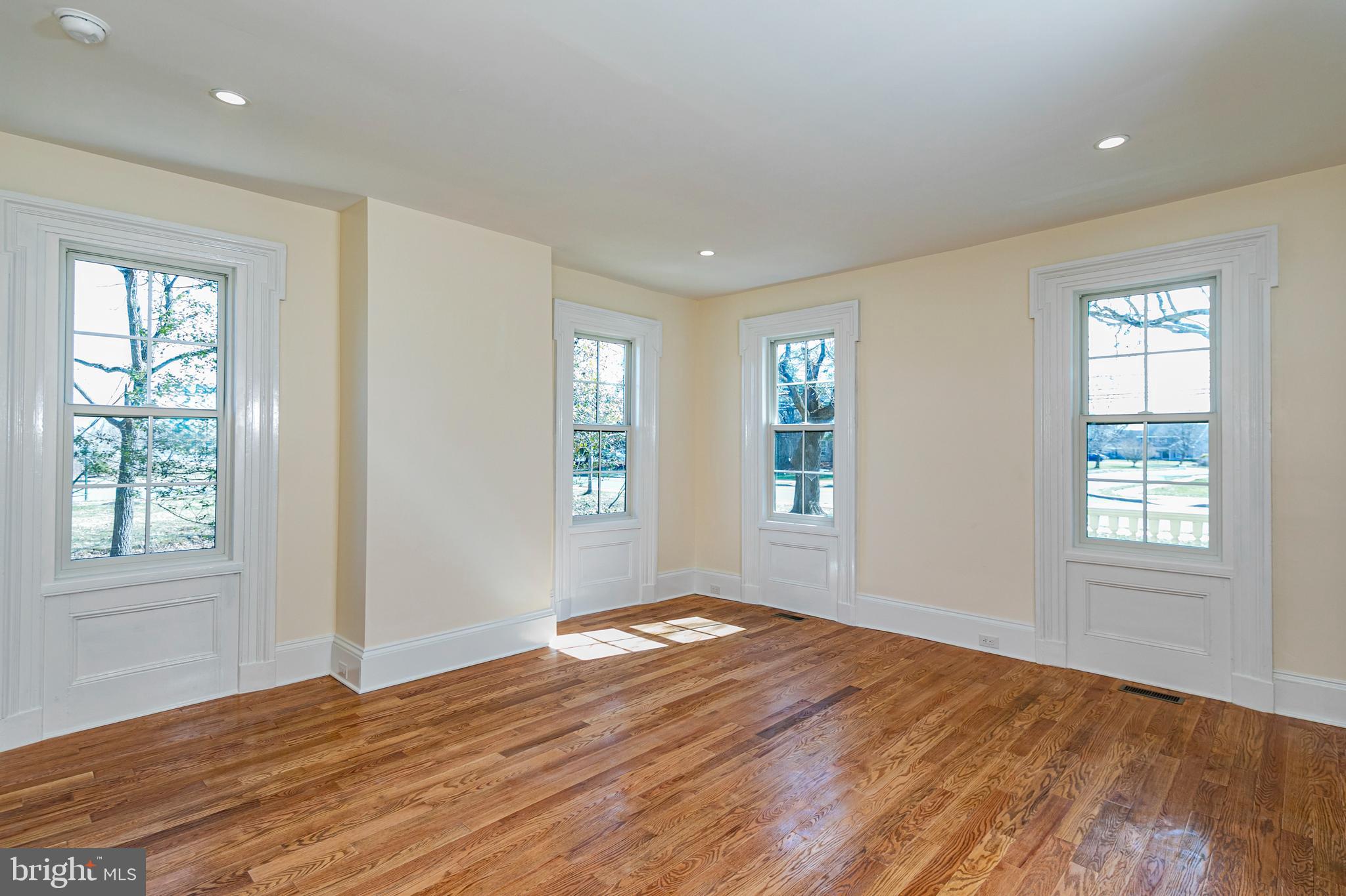 784 Ridge Road Monmouth Junction, NJ 08852 - Photo 17 of 41