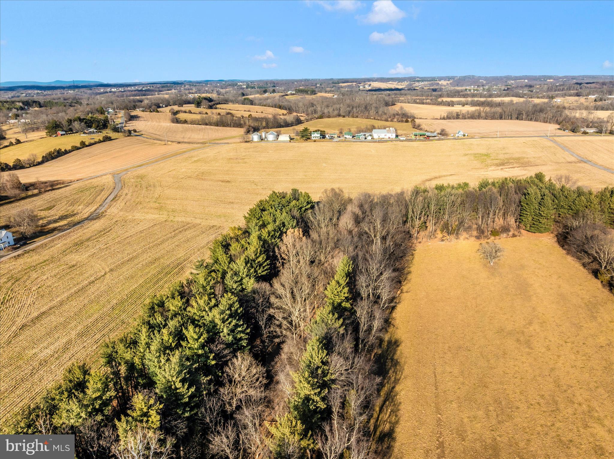 12420 Prices Distillery Road Damascus, MD 20872 - Photo 20 of 31 a view of an ocean and beach