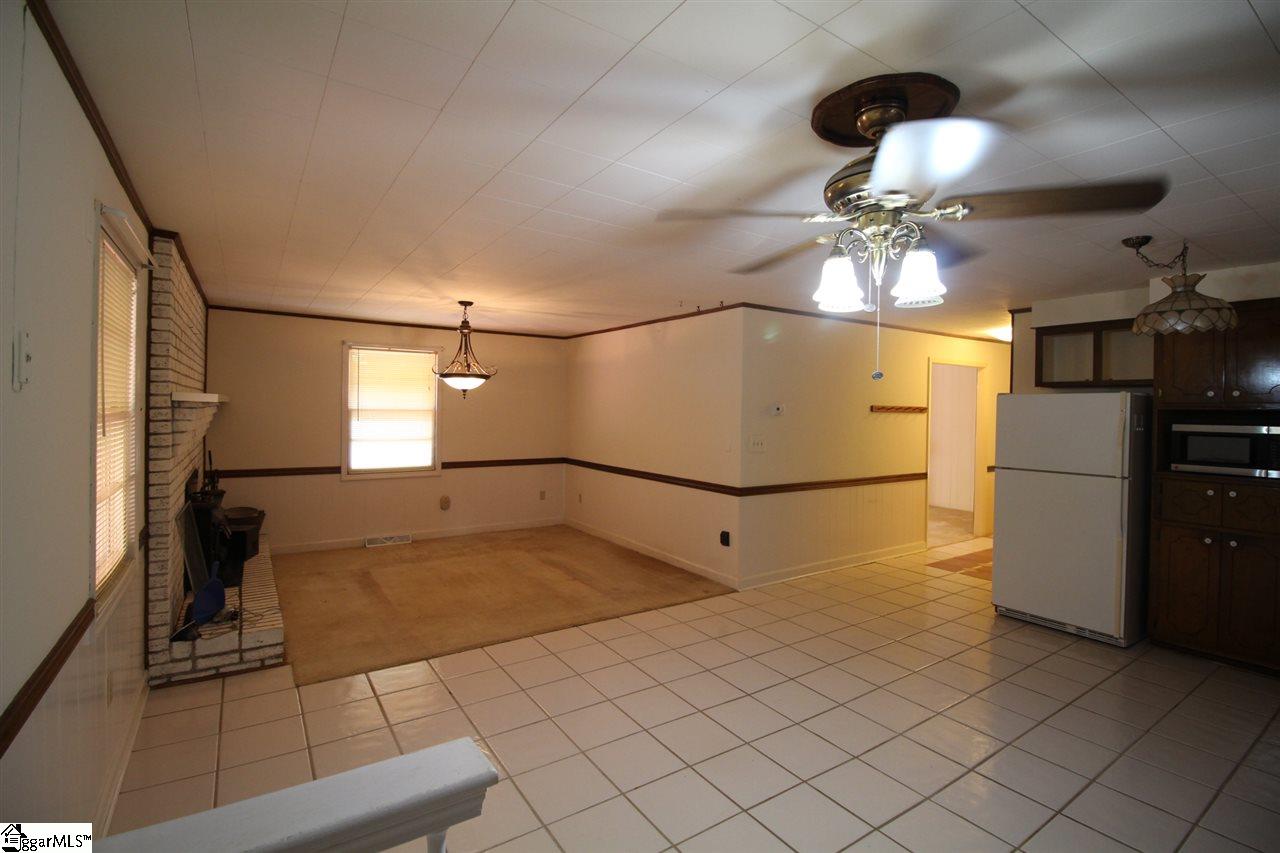 150 Sitton Shoals Road Seneca, SC 29678 - Photo 9 of 36 Gallery Image 9