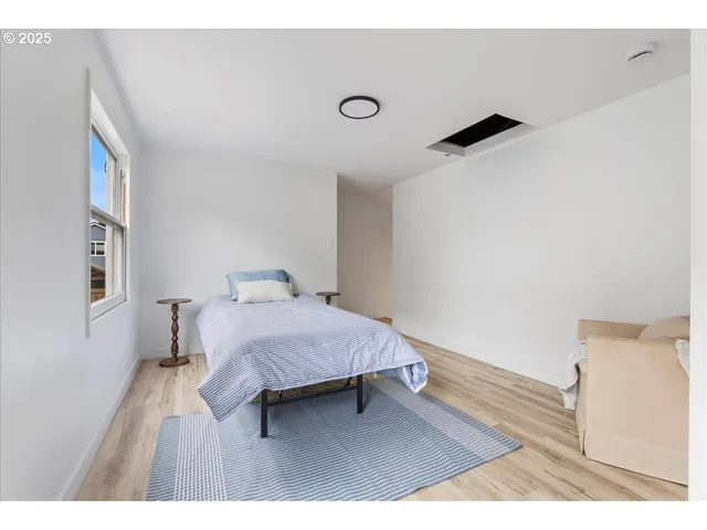 $535,000 | 9740 North Van Houten Avenue, Portland, OR 97203