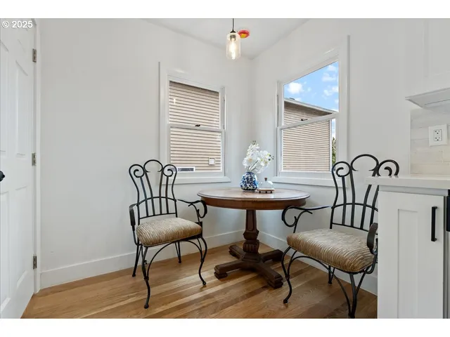 $535,000 | 9740 North Van Houten Avenue, Portland, OR 97203