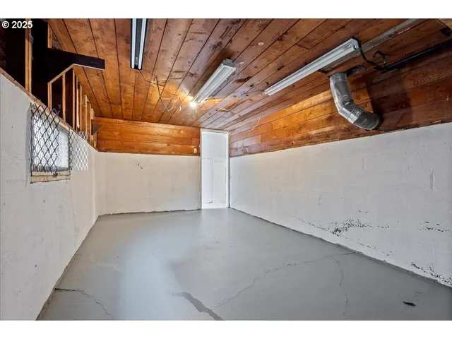 $535,000 | 9740 North Van Houten Avenue, Portland, OR 97203