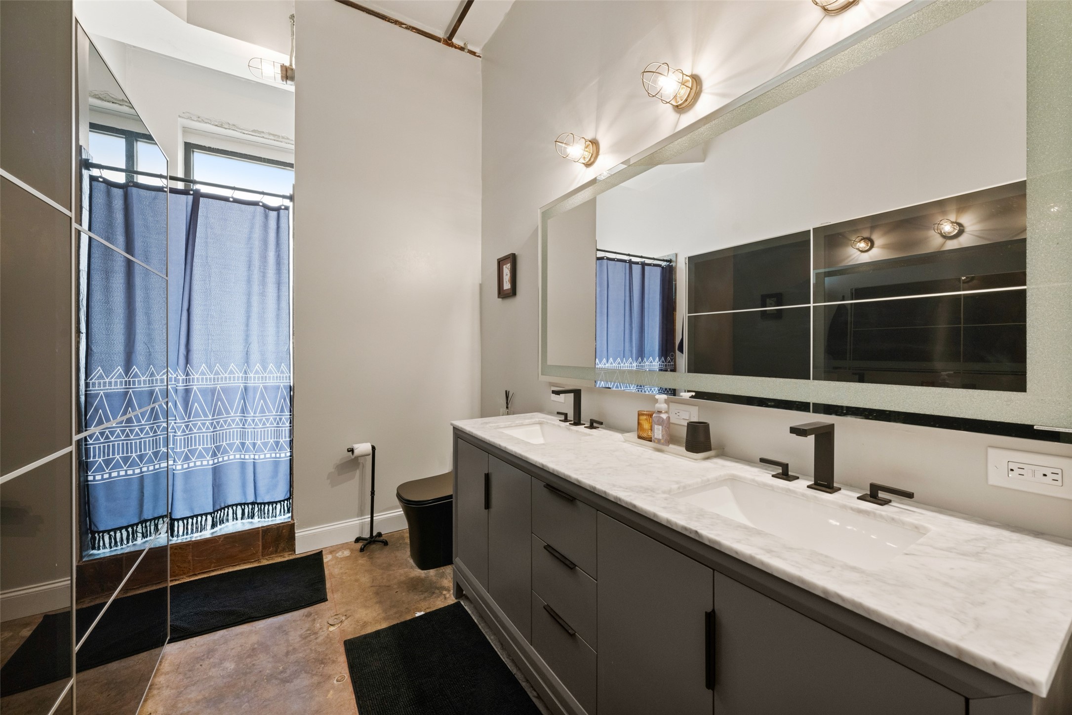 705 Main Street, Unit 404 Houston, TX 77002 - Photo 19 of 26 Gallery Image 19