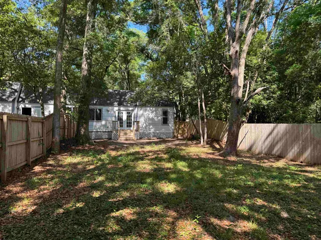 $185,000 | 3603-05 Shoreline Drive, Unit 5, Tallahassee, FL 32305