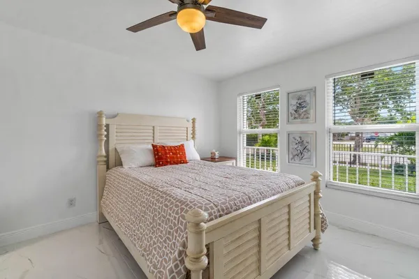 $5,300 | 2233 Dock Street, West Palm Beach, FL 33401