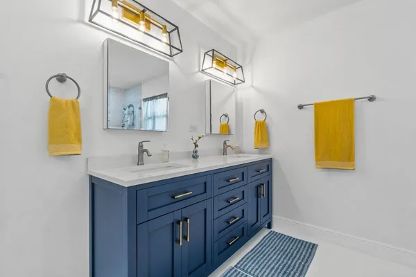 $5,300 | 2233 Dock Street, West Palm Beach, FL 33401