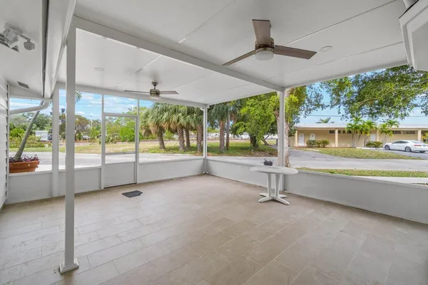 $5,300 | 2233 Dock Street, West Palm Beach, FL 33401