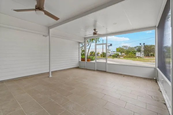 $5,300 | 2233 Dock Street, West Palm Beach, FL 33401