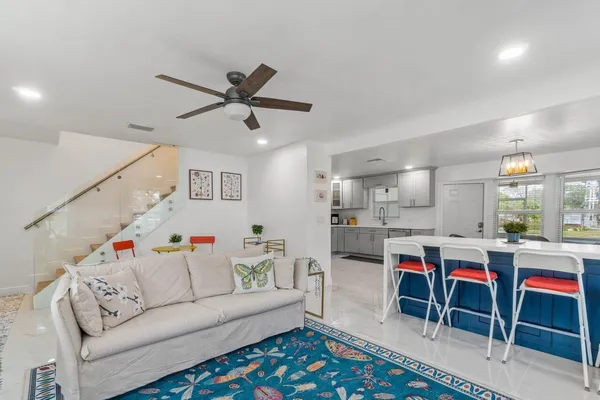 $5,300 | 2233 Dock Street, West Palm Beach, FL 33401