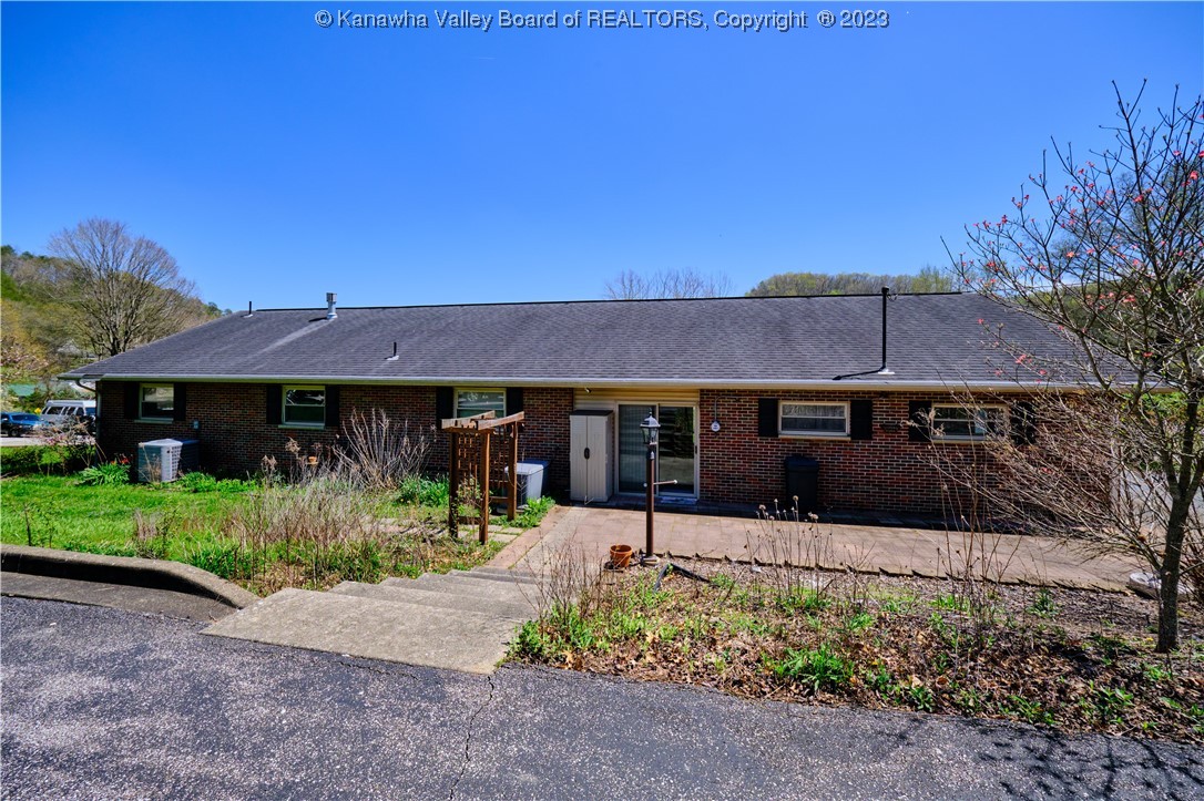 164 Stricklin Road Hurricane, WV 25526 - Photo 28 of 39 Gallery Image 28