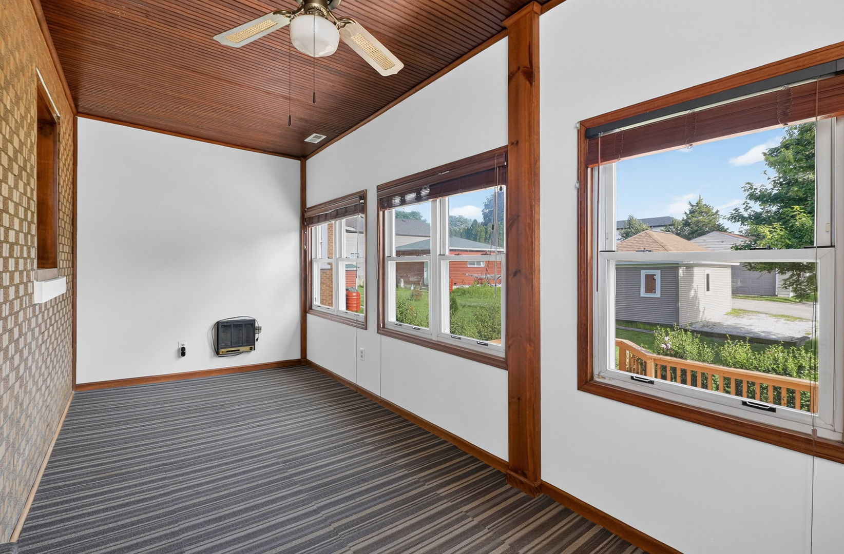 708 McCarthy Road Lemont, IL 60439 - Photo 9 of 14 a view of an entryway