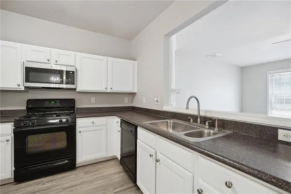 $2,000 | 920 Prestwyck Court, Alpharetta, GA 30004