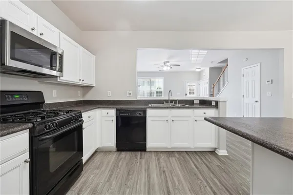 $2,000 | 920 Prestwyck Court, Alpharetta, GA 30004