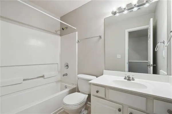 $2,000 | 920 Prestwyck Court, Alpharetta, GA 30004