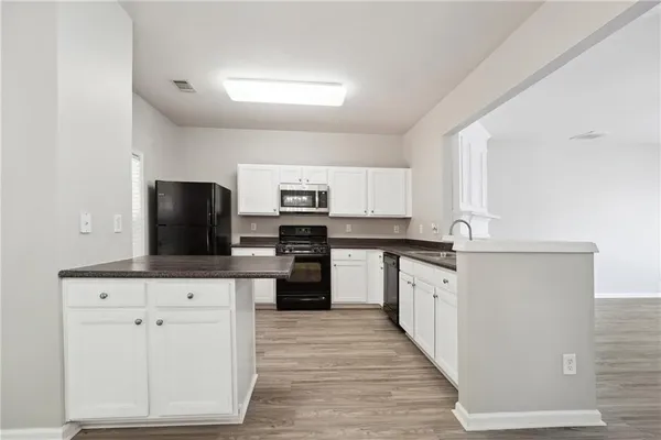 $2,000 | 920 Prestwyck Court, Alpharetta, GA 30004