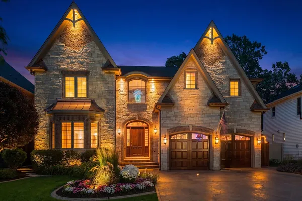 $2,200,000 | 515 South Sunnyside Avenue, Elmhurst, IL 60126