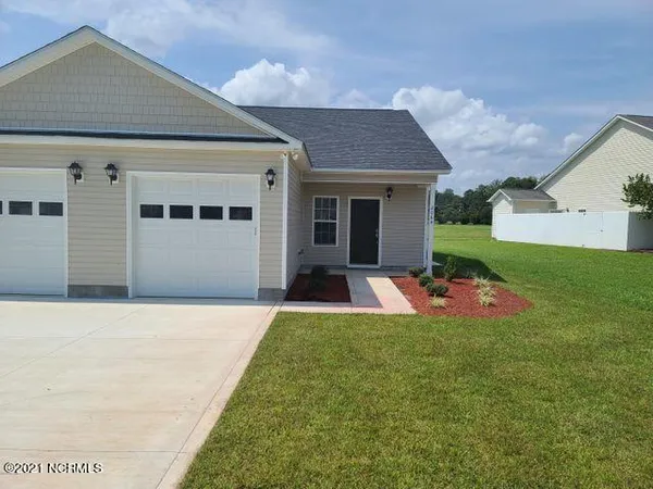 $1,500 | 2064 Briarwood Drive, Kinston, NC 28501