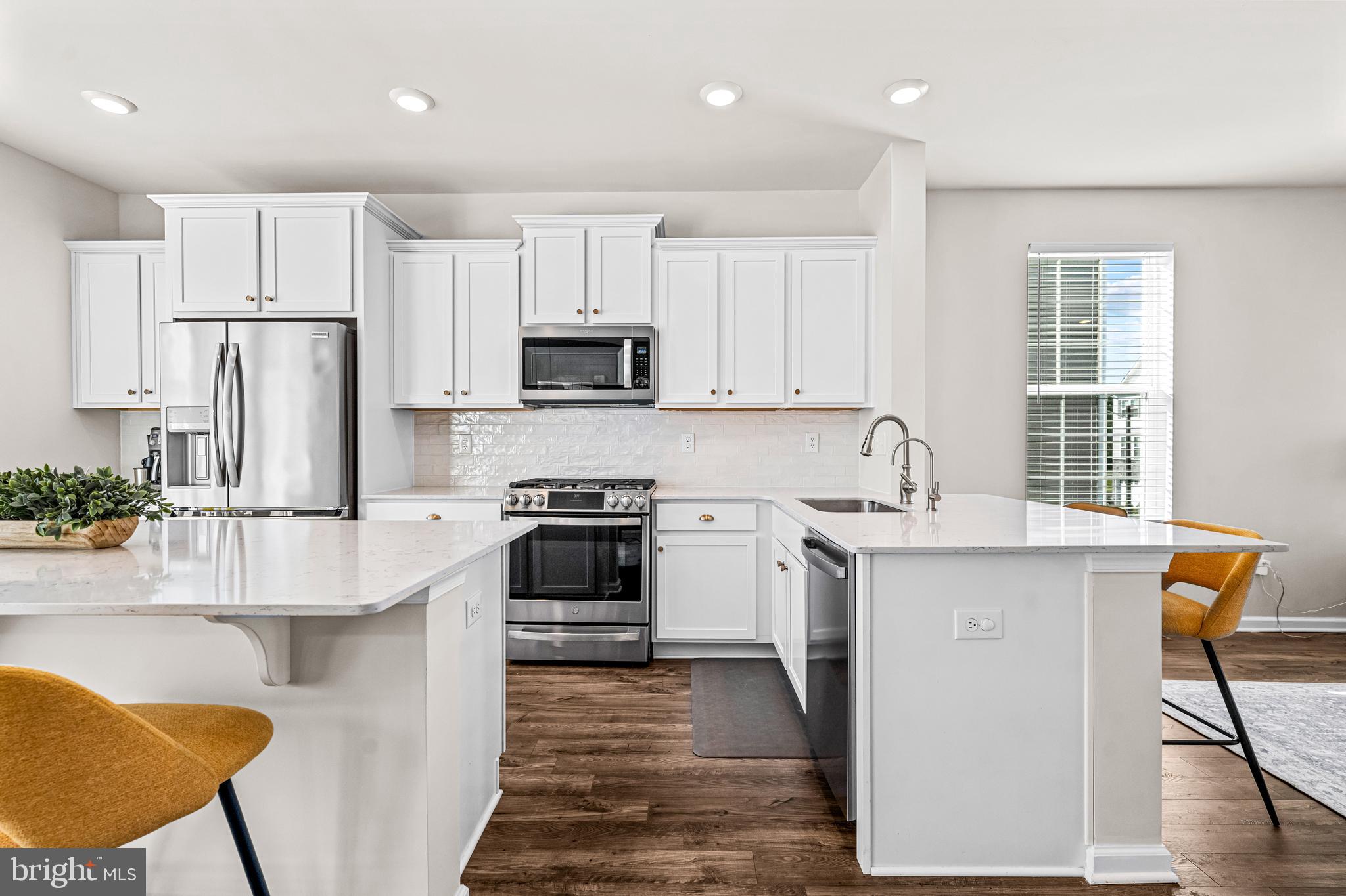 14 Cardinal Way Mount Mount Laurel, NJ 08054 - Photo 26 of 50 Upgraded Backsplash