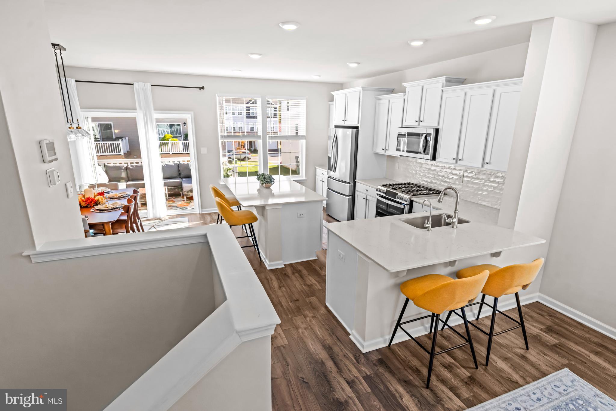 14 Cardinal Way Mount Mount Laurel, NJ 08054 - Photo 27 of 50 Kitchen Opens to Deck