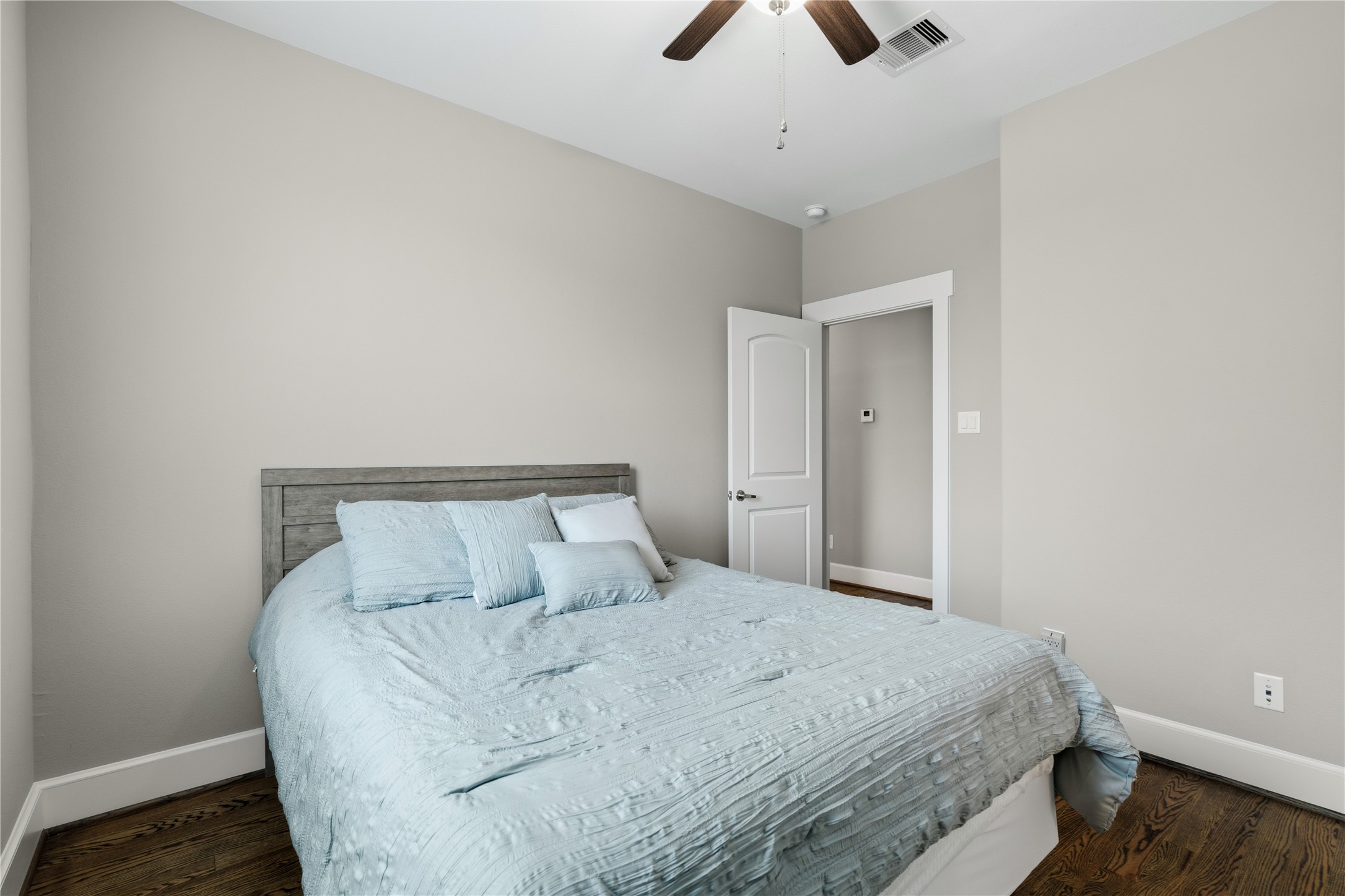 2604 Bevis Street, Unit D Houston, TX 77008 - Photo 30 of 32