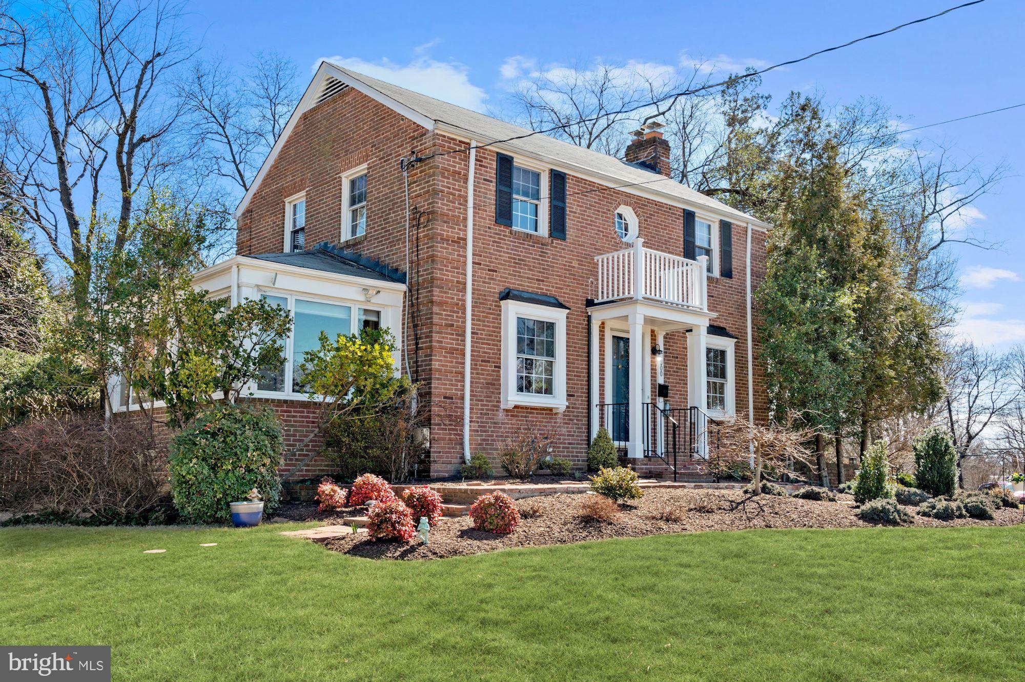 300 St Lawrence Drive Silver Spring, MD 20901 - Photo 2 of 43
