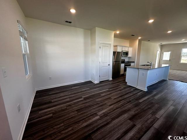 645 Castillo Drive Loris, SC 29569 - Photo 3 of 14 Gallery Image 3