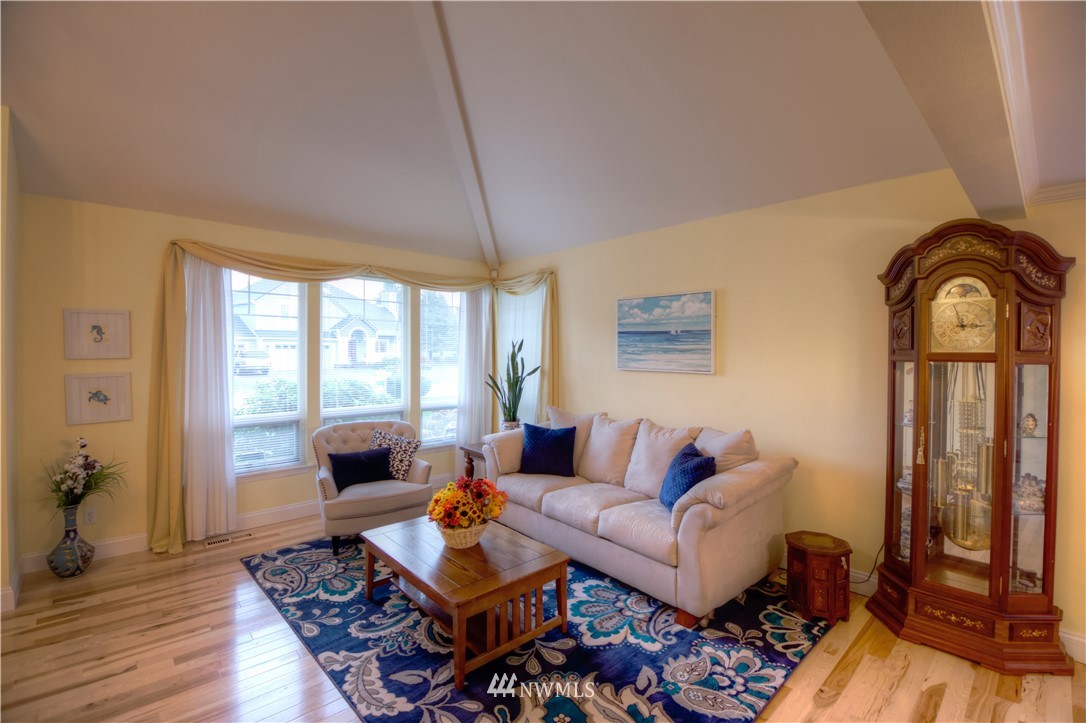 9646 Regency Loop Southeast Olympia, WA 98513 - Photo 4 of 25 Gallery Image 4