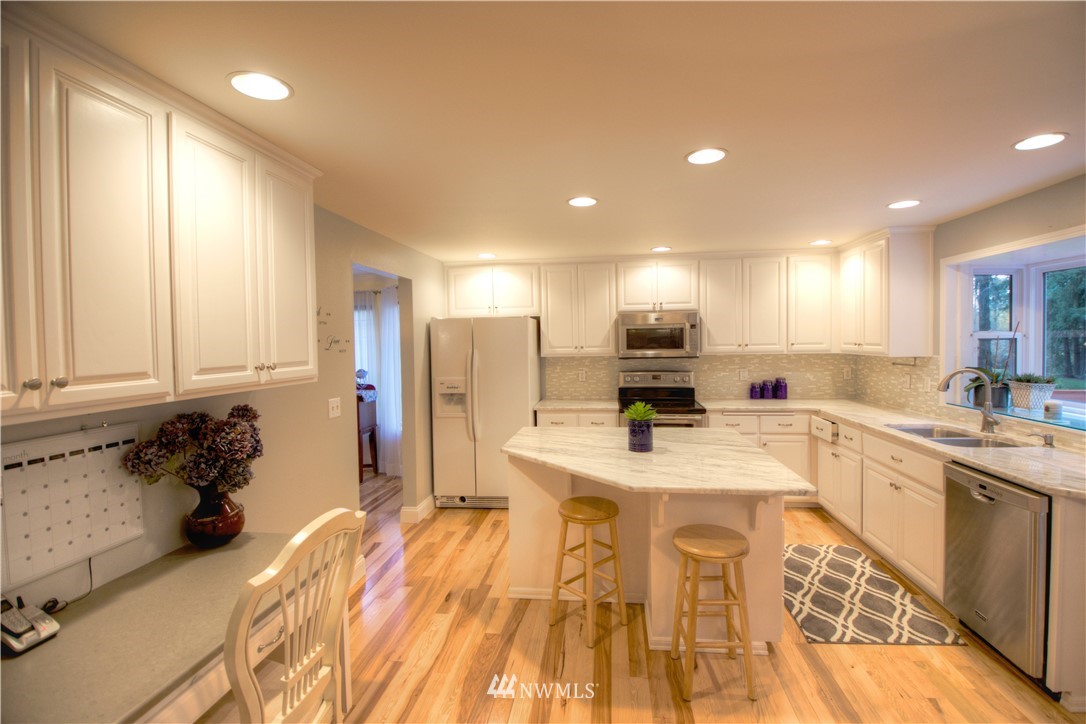 9646 Regency Loop Southeast Olympia, WA 98513 - Photo 7 of 25 Gallery Image 7