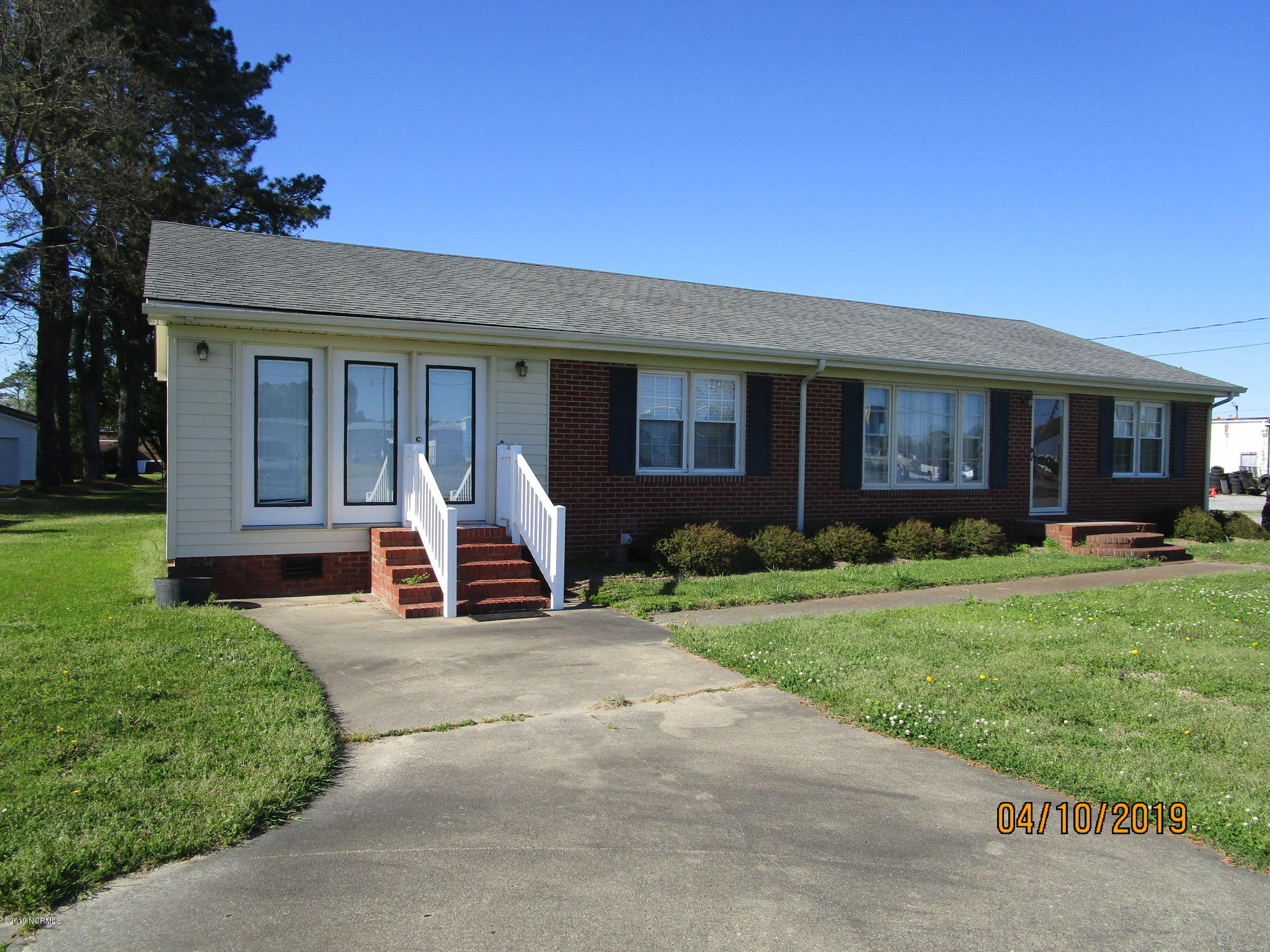 1930 Smith Farm Road Kinston, NC 28504 - Photo 1 of 47 1930 Smith Farm Rd. 4-10-19 (95)