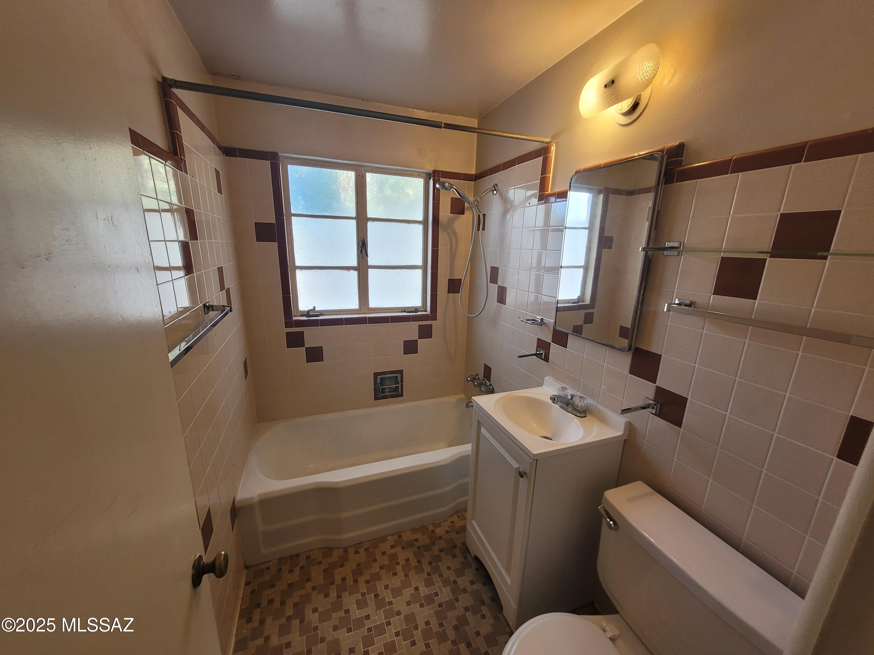 2713 East Fort Lowell Road Tucson, AZ 85716 - Photo 17 of 18