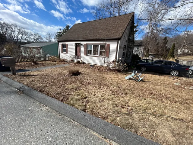 $269,500 | 27 Club Lane, Plymouth, CT 06786