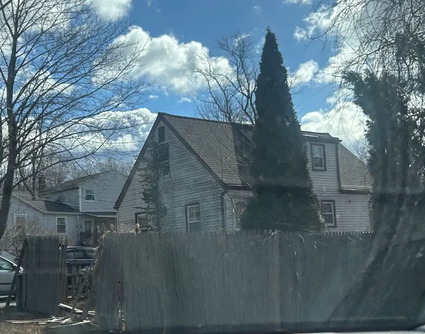 $269,500 | 27 Club Lane, Plymouth, CT 06786