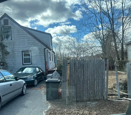 $269,500 | 27 Club Lane, Plymouth, CT 06786