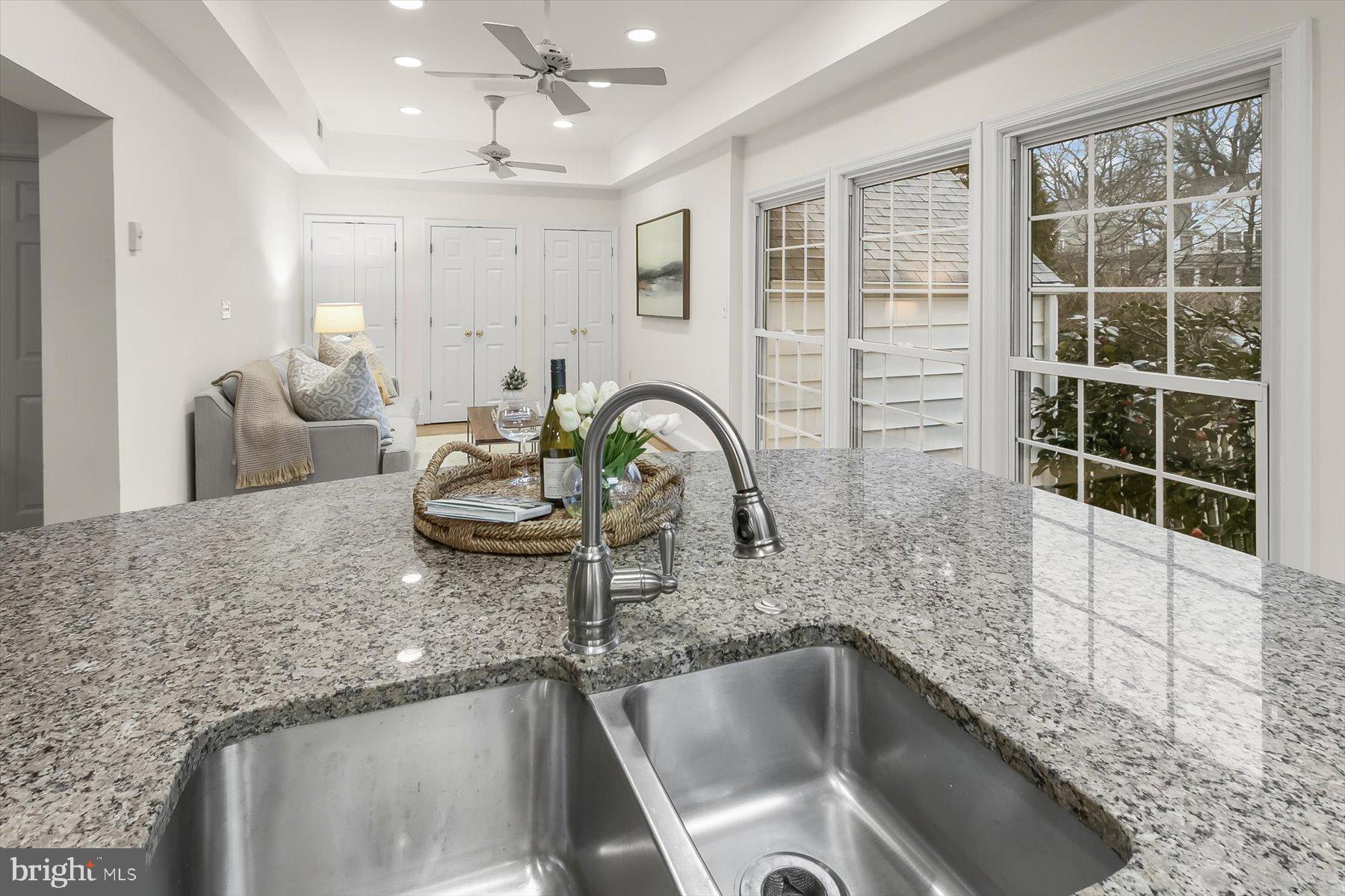 6011 Walhonding Road Bethesda, MD 20816 - Photo 10 of 51 Gallery Image 10