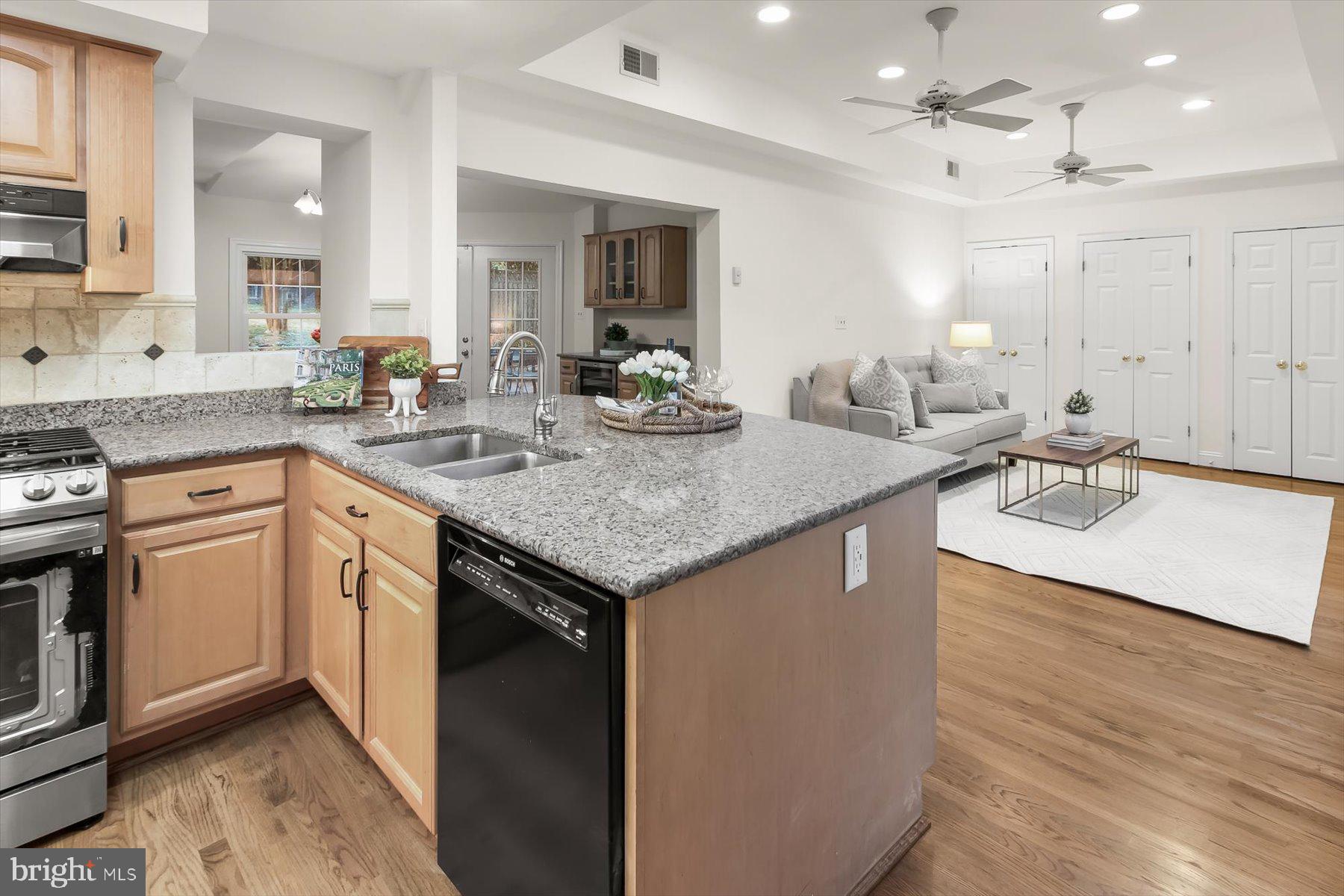6011 Walhonding Road Bethesda, MD 20816 - Photo 4 of 51 Updated Kitchen - open