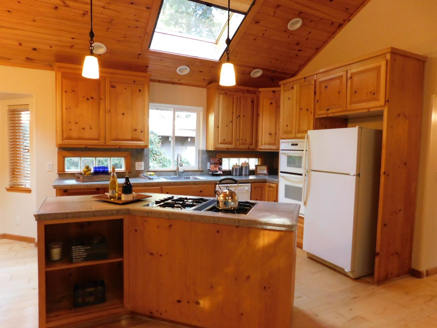 286 Glengarry Road Felton, CA 95018 - Photo 6 of 17 Gallery Image 6