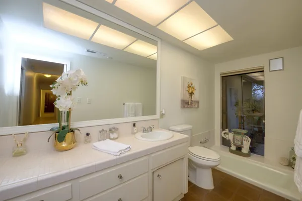 $898,500 | 419 Burkhard Road, Vernalis, CA 95385