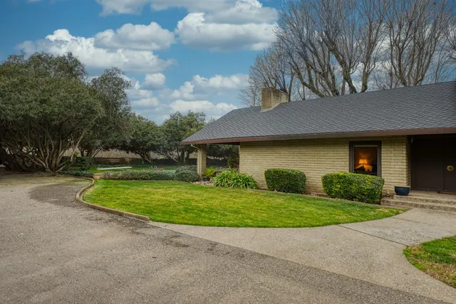 $898,500 | 419 Burkhard Road, Vernalis, CA 95385